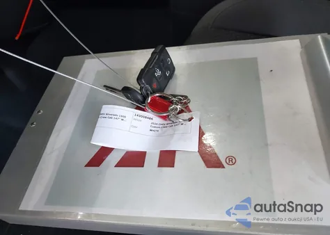 2020 Chevrolet Silverado 1500 4Wd Short Bed Custom/4Wd Standard Bed Custom from USA, damaged, VIN 1GCUYBEF7LZ290000